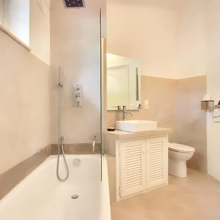 Villa Les Rossignols Splendid With Sea View And Swimming Pool